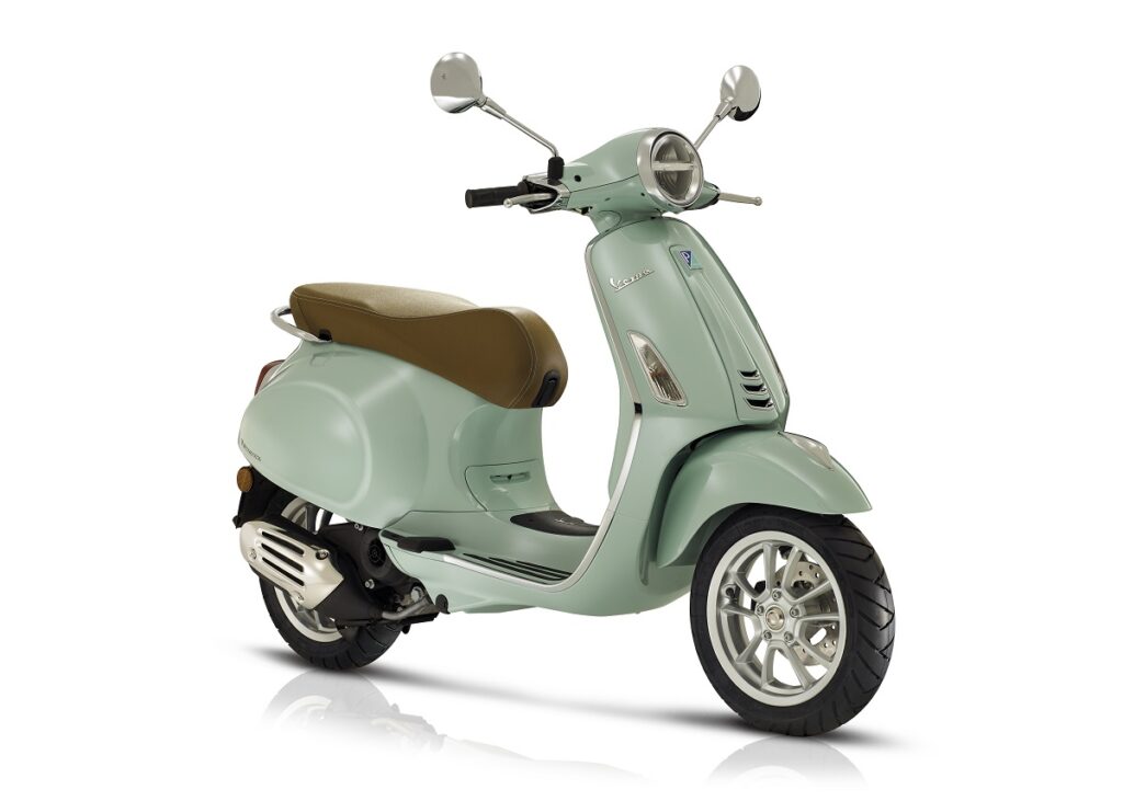 La icónica Vespa aprovecha el verano 2023 para regalarte los accesorios que más te gusten de su catálogo oficial 11 Vespa Primavera 2023