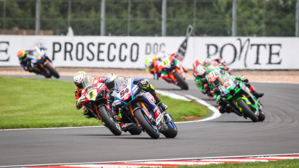 WSBK Donington Park: Bautista sale más líder de una apretada ronda británica 11 bautista wsbk donignton 2023 2