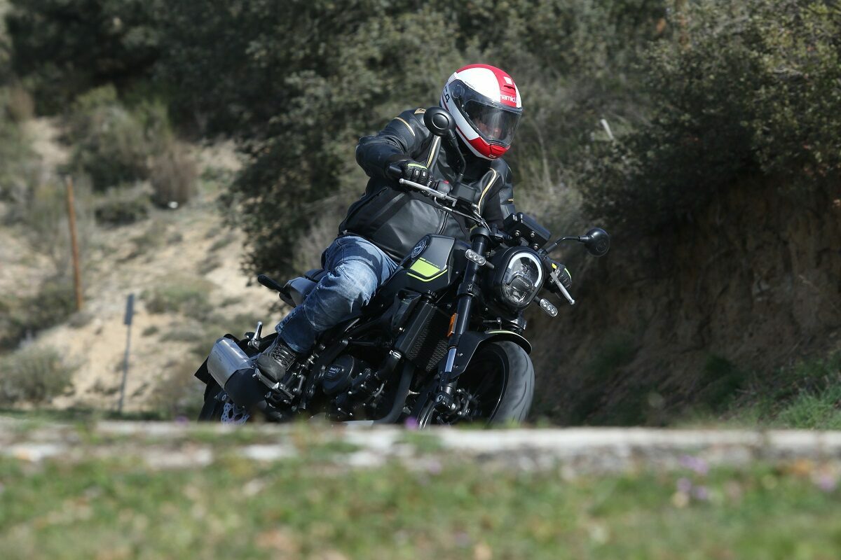 Apertura, motos naked baratas para el carnet A2, por menos de 4.000 euros