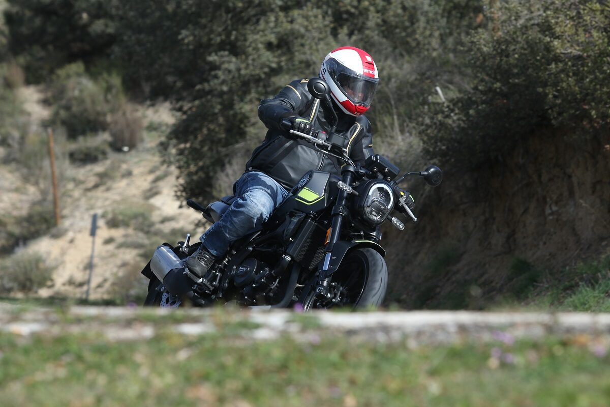 Apertura, motos naked baratas para el carnet A2, por menos de 4.000 euros
