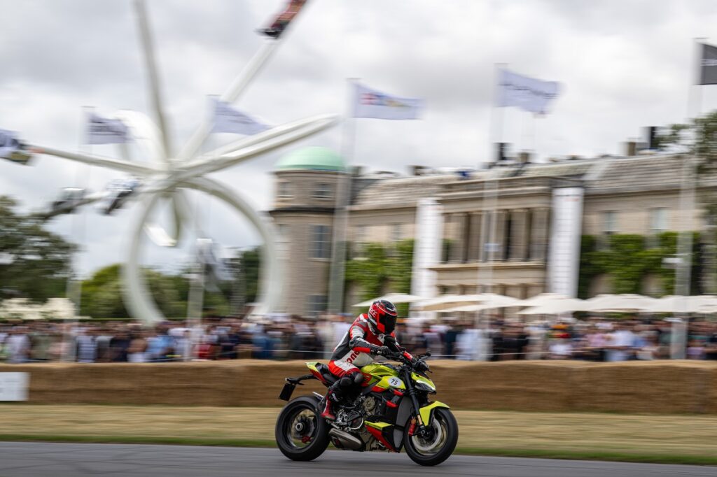 Ducati brilla con luz propia en la 30 edición del Goodwood Festival of Speed 10 goodwood 2023 ducati lamborghini