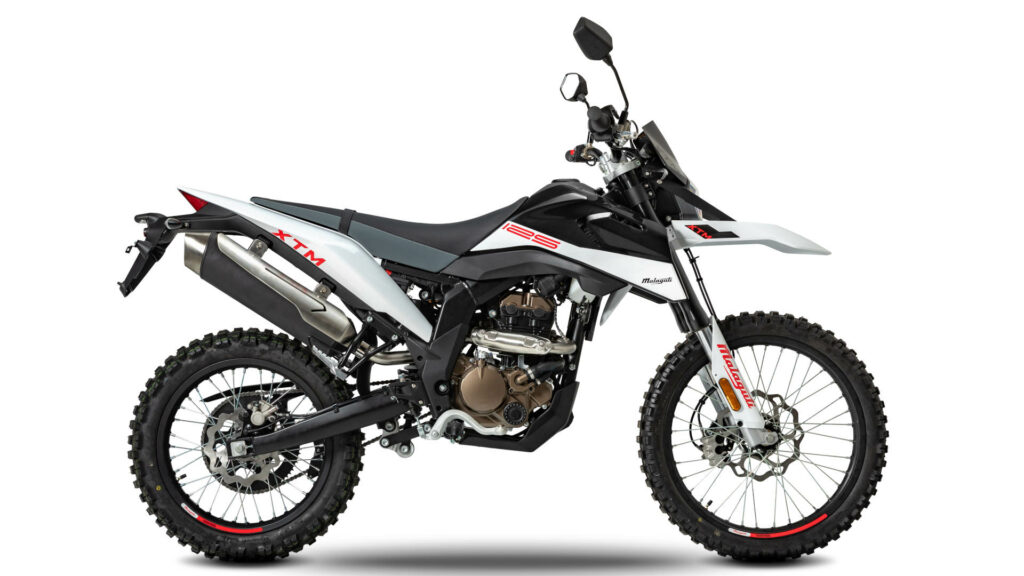 Malaguti XTM 125 2023: su modelo para realizar las primeras incursiones trail se actualiza con ABS y añade un bloque Euro5 11 ndp_Malaguti_XTM-125_(8)