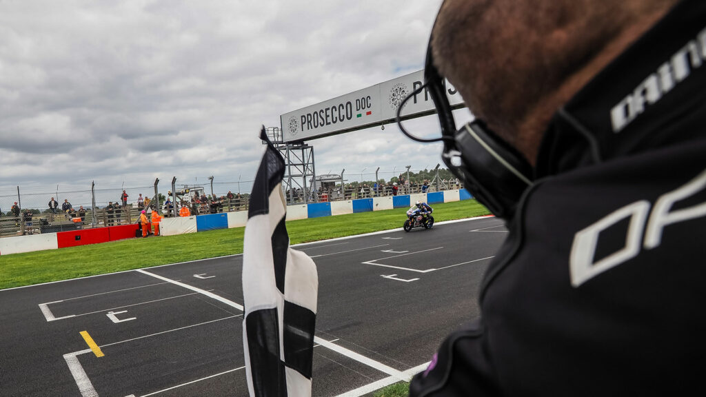 WSBK Donington Park: Bautista sale más líder de una apretada ronda británica 12 razgatlioglu-wsbk-donington-2023