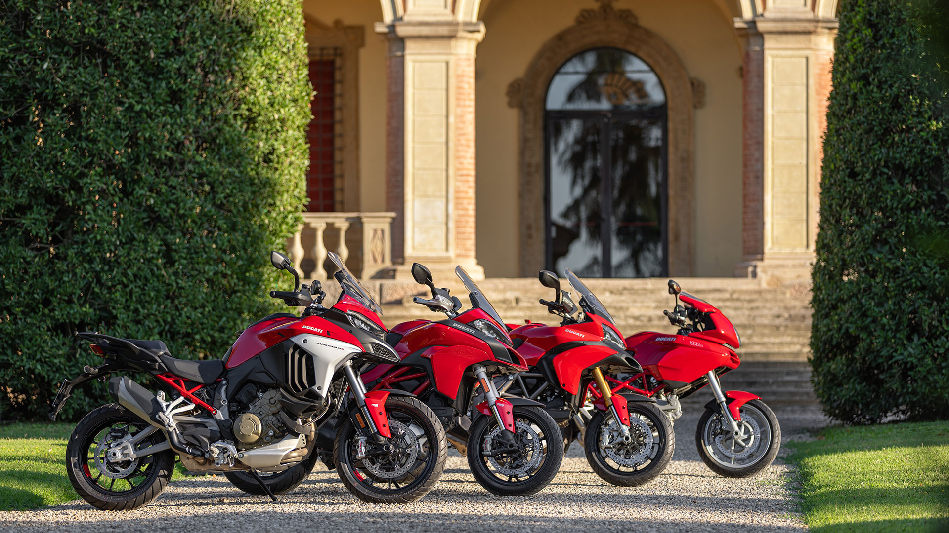 La saga Ducati Multistrada cumple 20 años 7 20-anos-ducati-multistrada