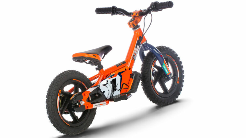 Bicicletas de equilibrio KTM 2023: sentando las bases para los pilotos del futuro 11 2023-KTM-SX-E-Range--(1)