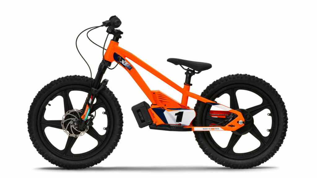 Bicicletas de equilibrio KTM 2023: sentando las bases para los pilotos del futuro 13 2023 KTM SX E Range 3