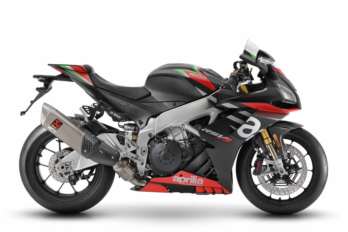 La Aprilia RSV4 y Aprilia Tuono V4 se presentan con 2.000 euros de descuento y seguro gratis