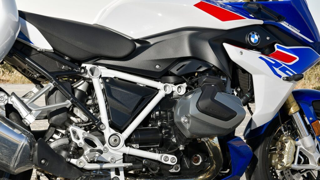 Prueba BMW R 1250 RS: la sport-turismo de toda la vida que perdura en el tiempo, vista con los ojos de hoy 12 BMW R 1250 RS 2023
