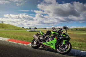 Fotos Kawasaki Ninja ZX-6R 2024