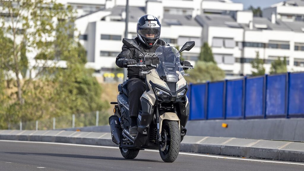Prueba Keeway Vieste XDV 300: El desconocido que vino de oriente 20 Keeway Vieste XDV 300 2023