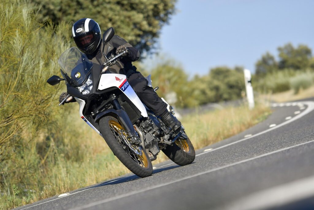 Prueba Honda XL750 Transalp: cuando pierdes una V en el apellido pero recuperas el merecido protagonismo que una trail como esta merece hoy día 16 Honda XL750 Transalp 2023