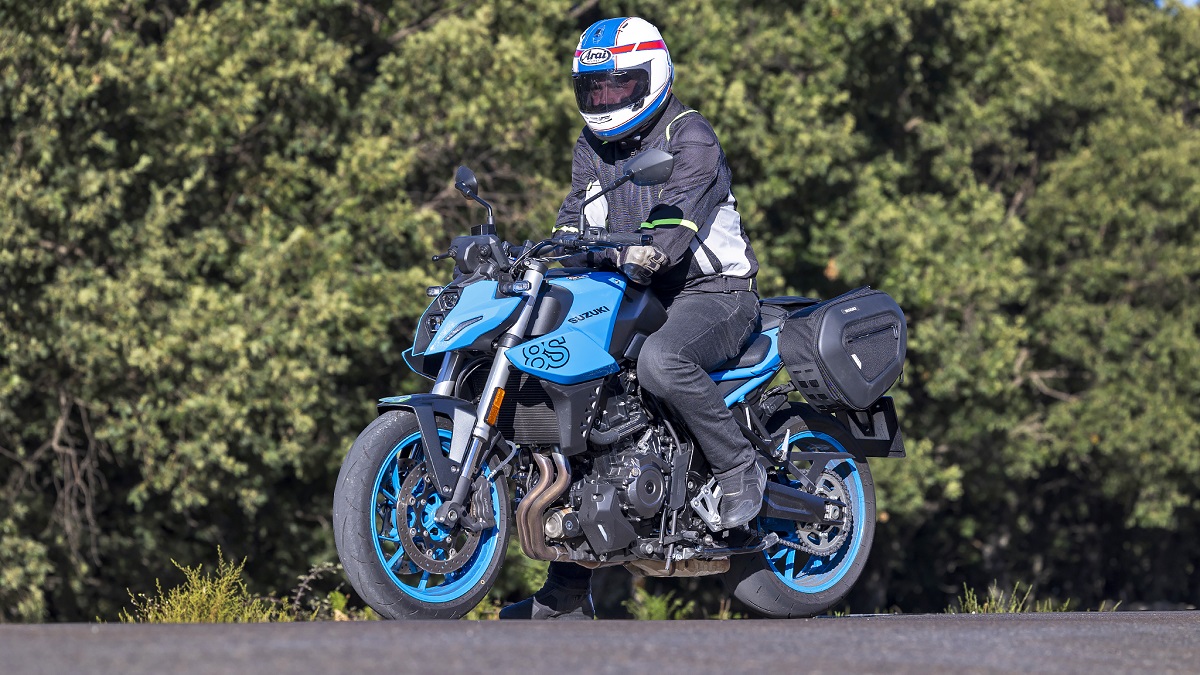 Prueba Suzuki GSX-8S 2023