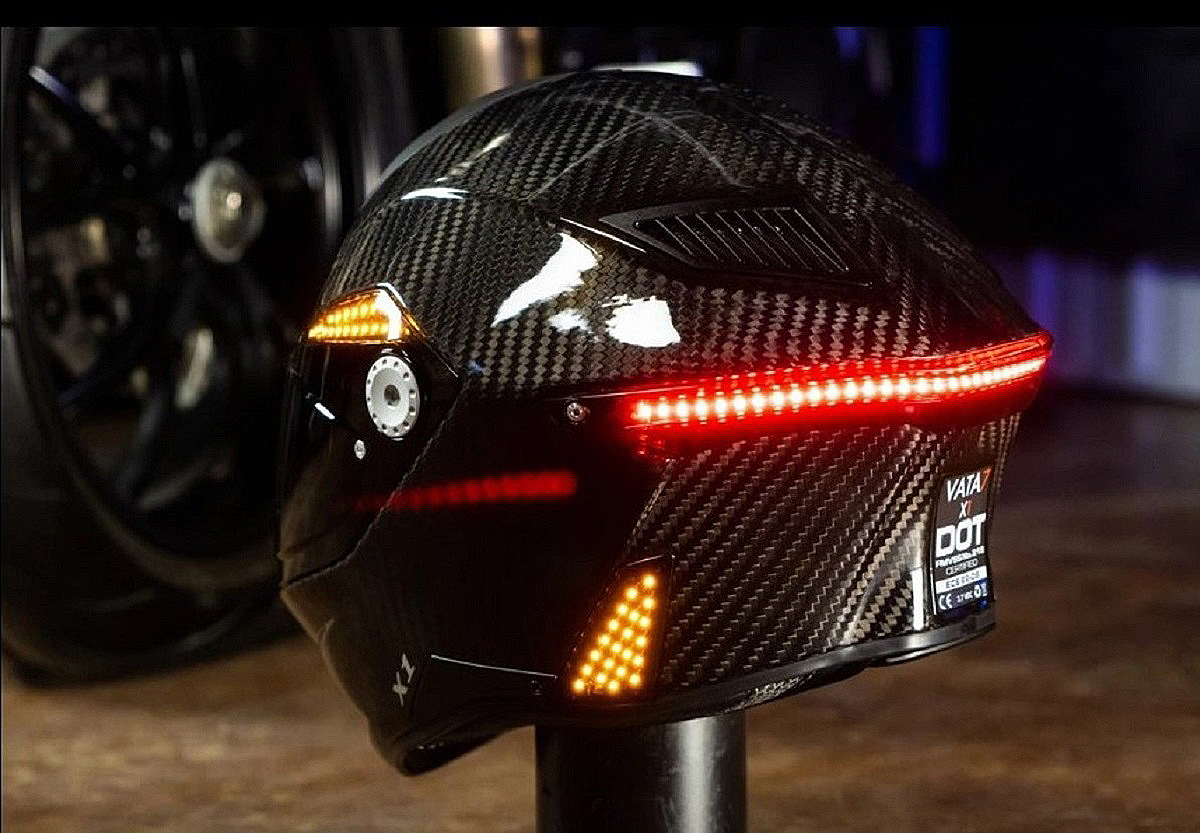 VATA7-X1: así es el casco que replica y amplifica las señales lumínicas de tu moto