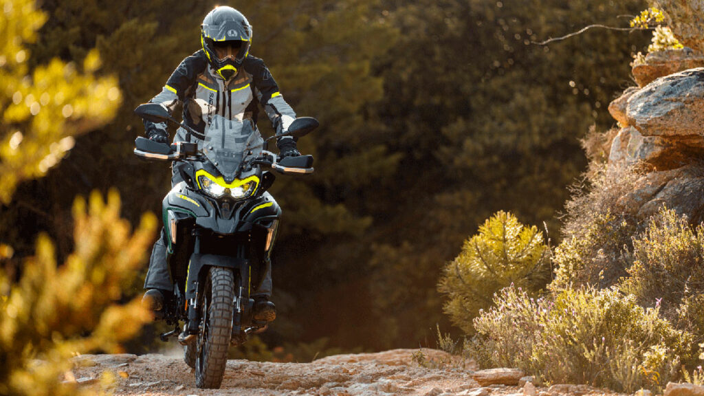 (Vídeo) Con la Benelli TRK 702 X, no hay horizonte tan lejano como para no ser abarcado 11 Benelli TRK 702 X