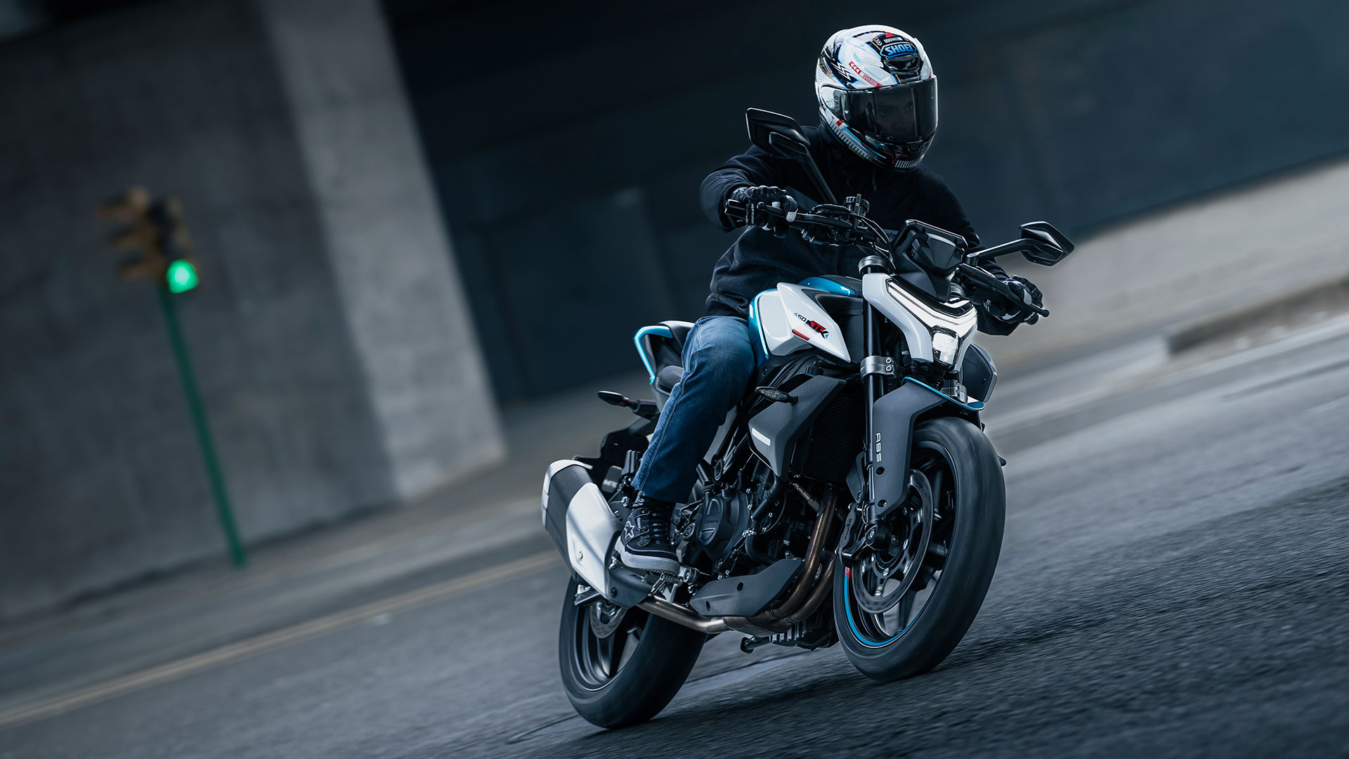 Fotos de la CFMOTO 450NK 5 cf-moto-450nk-2023
