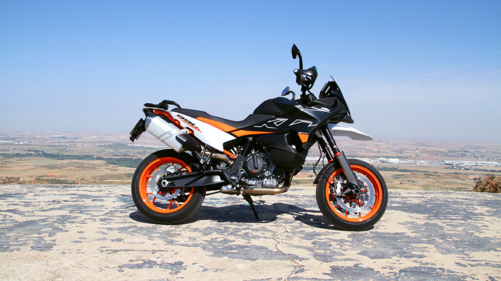 Prueba KTM 890 SMT: 'Ready to fun' 9 prueba-ktm-890-smt-11