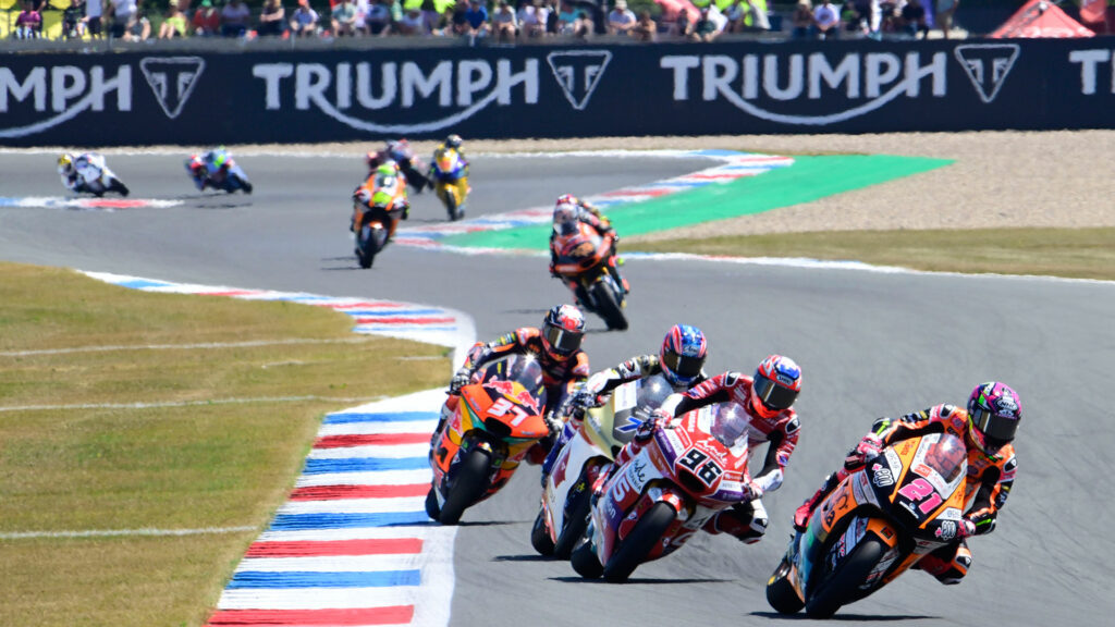 Triumph anuncia que seguirá en Moto2 hasta la temporada 2029 10 triumph-moto2-2029