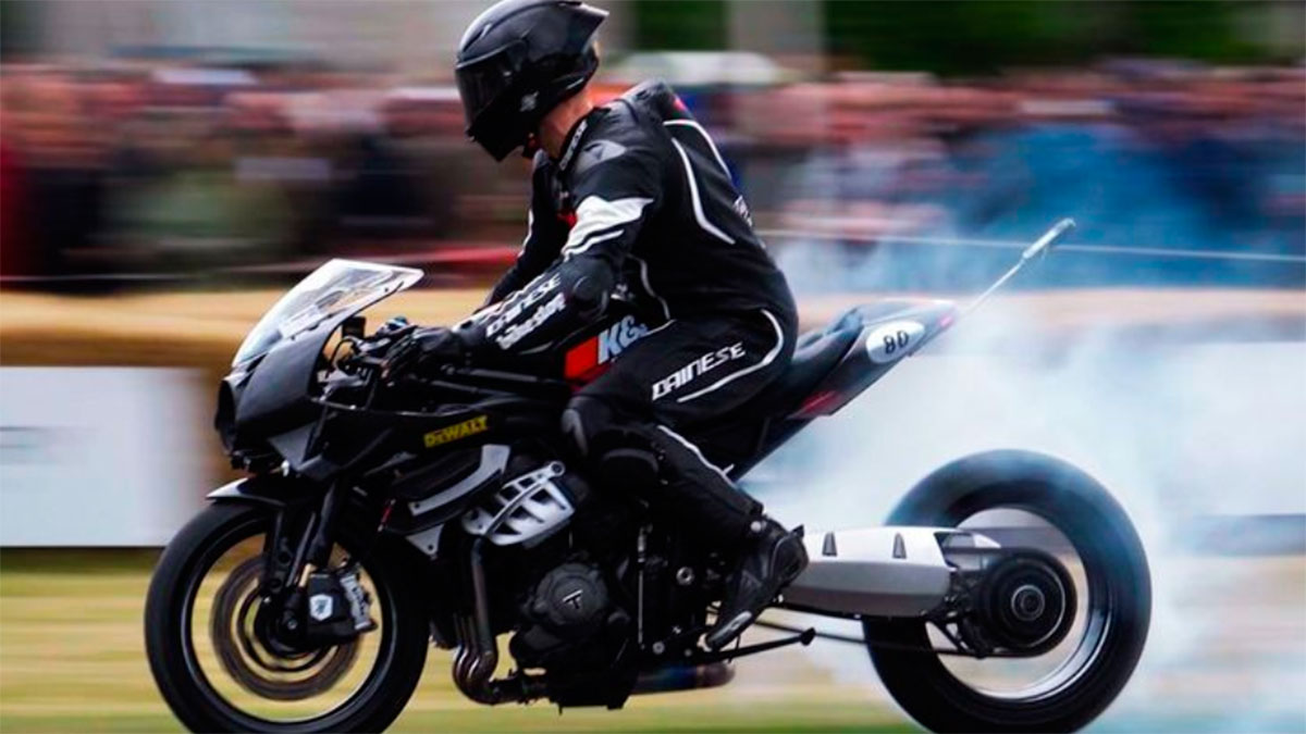Esta Triumph Speed Triple 1200RR modificada fue lo más salvaje en Goodwood: 400 CV cortesía de un sobrealimentador 1 triumph-speed-triple-1200rr-sc-rr