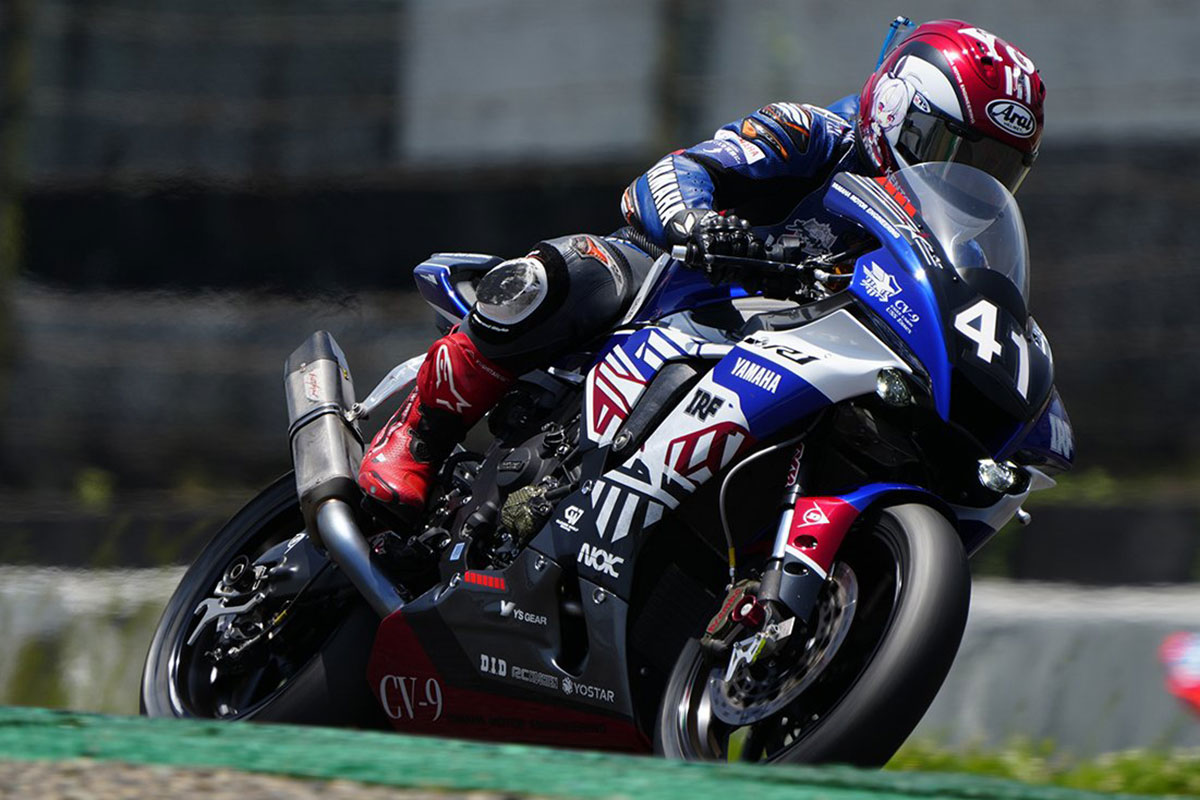 Vídeo: Yamaha calienta motores para las 8H de Suzuka con Canepa volando por la pista nipona