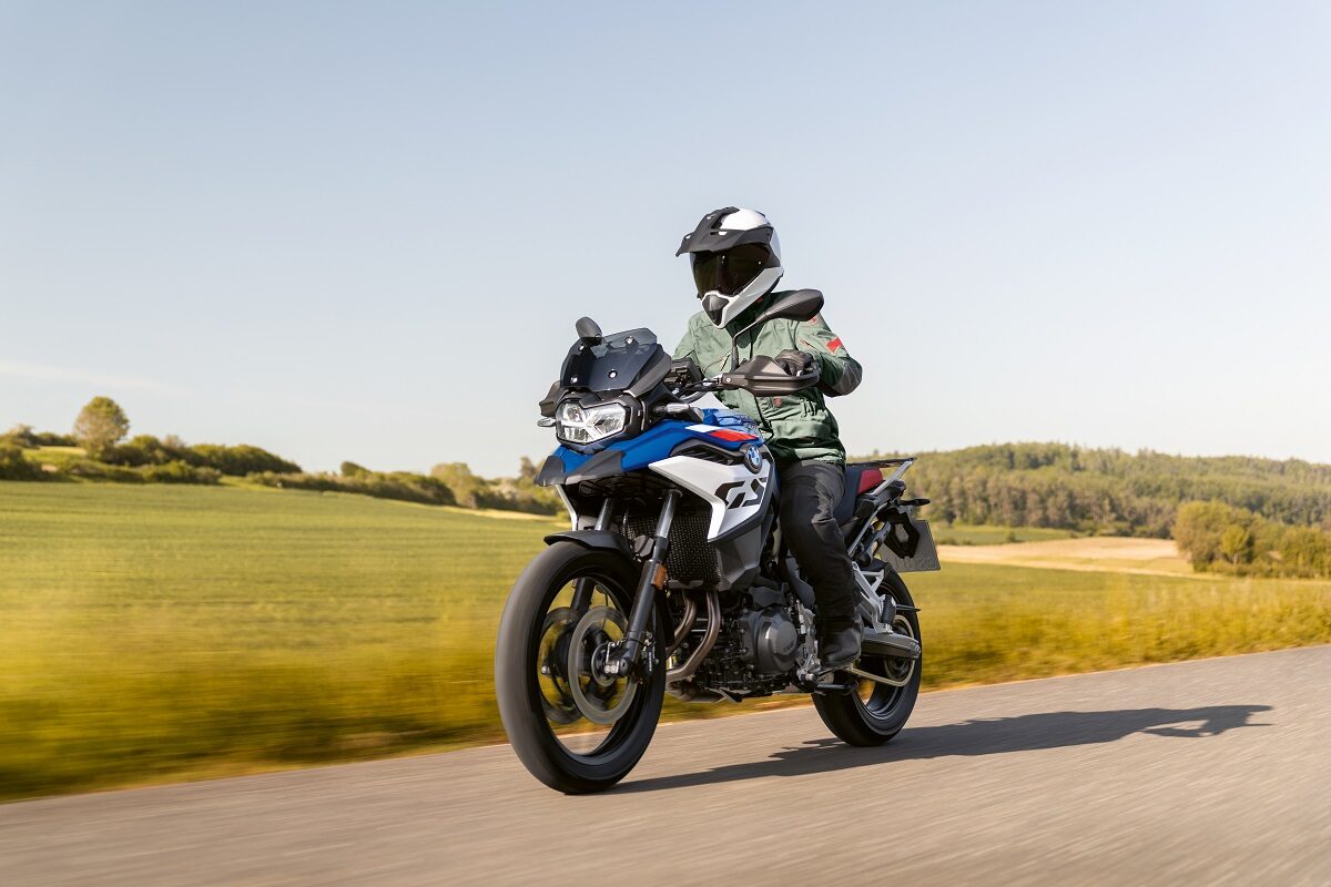 La nueva BMW F 800 GS actualiza el modelo trail apto para el carnet A2 de la firma alemana