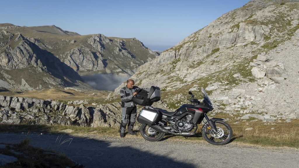 Cómo regresar a los orígenes y vivir aventuras en moto fuera de cobertura, con carnet A2 o A: Honda XL 750 Transalp 19 Honda XL750 Transalp 30