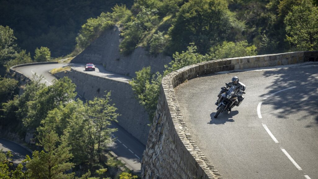 Cómo regresar a los orígenes y vivir aventuras en moto fuera de cobertura, con carnet A2 o A: Honda XL 750 Transalp 17 Honda XL750 Transalp 6