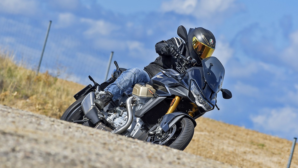 Fotos prueba Moto Guzzi V100 Mandello S