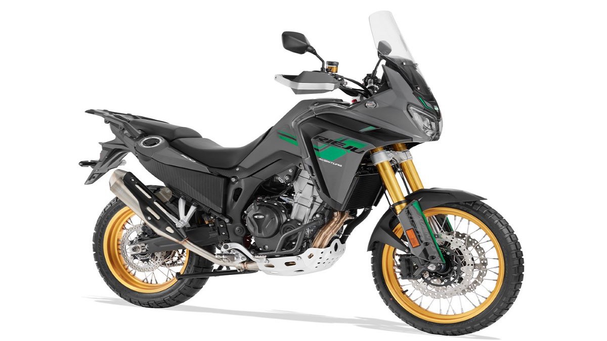La moto trail de media cilindrada de Rieju para el carnet A2 rebaja su precio antes de su lanzamiento 10 Rieju_Aventura_500