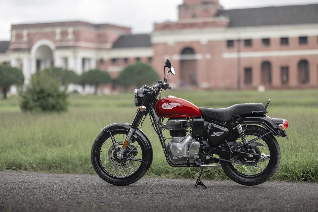 Estas son todas las novedades de motos y scooters de 2024 141 Royal Enfield Bullet 350 2
