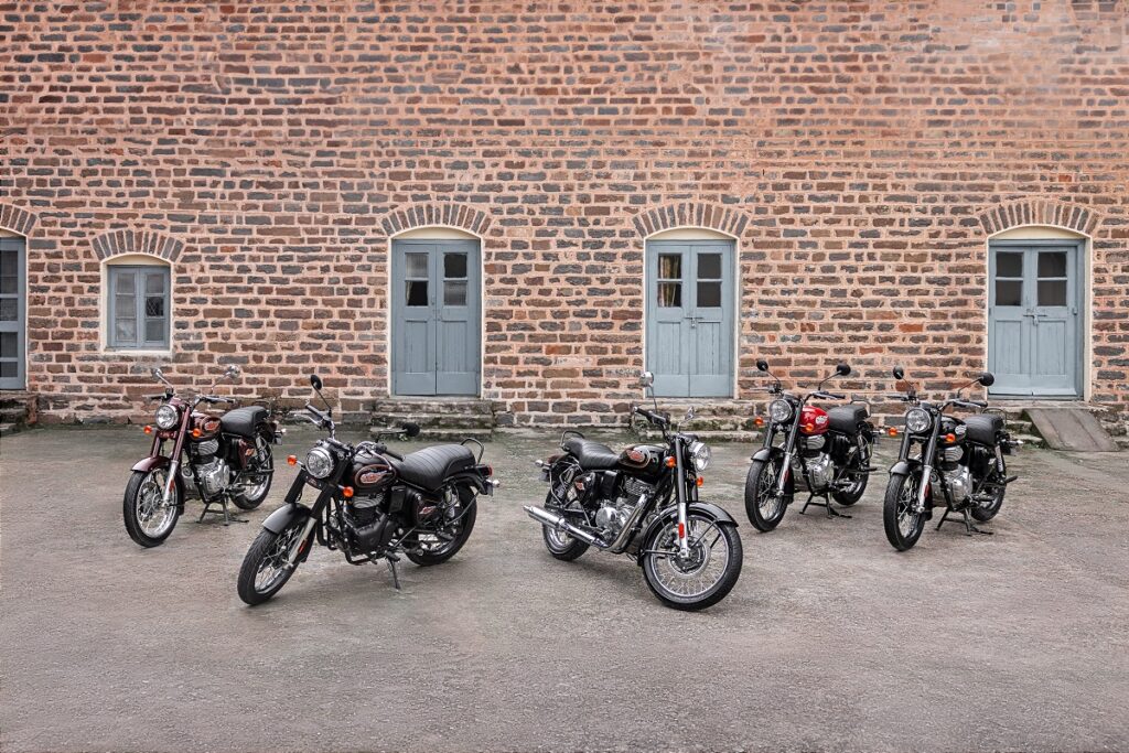 Royal Enfield relanza al mundo una de sus leyendas más icónicas con la moto retro Bullet 350 22 Royal Enfield Bullet 350 2023 5