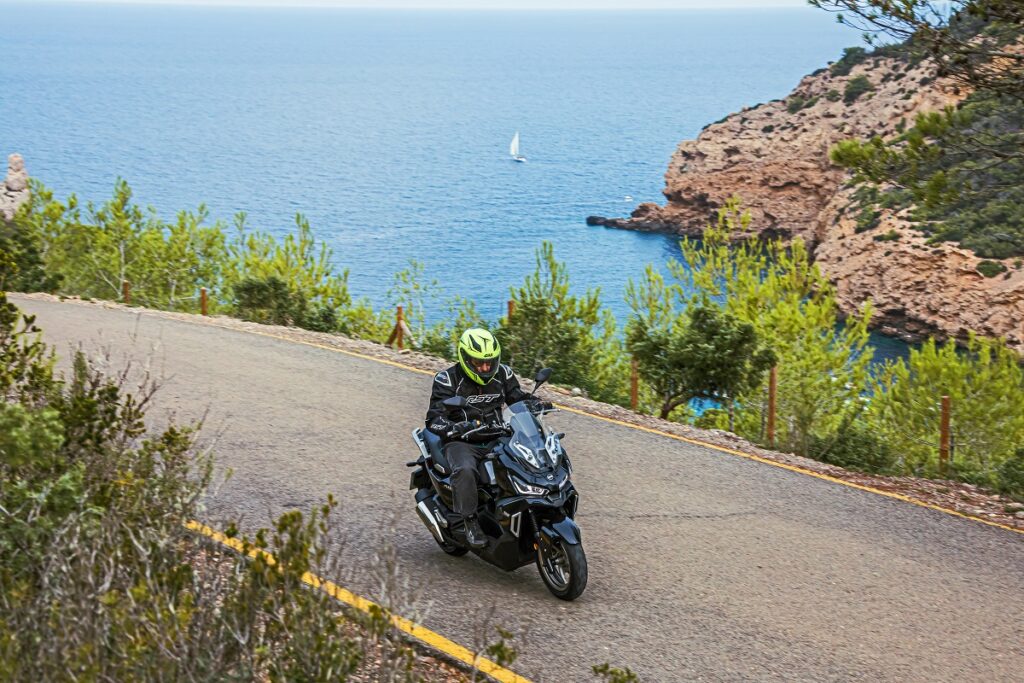 Ya es realidad el SYM ADX 125, scooter SUV para carnet de coche diseñado para aventuras en la ciudad 20 SYM ADX 125 2023