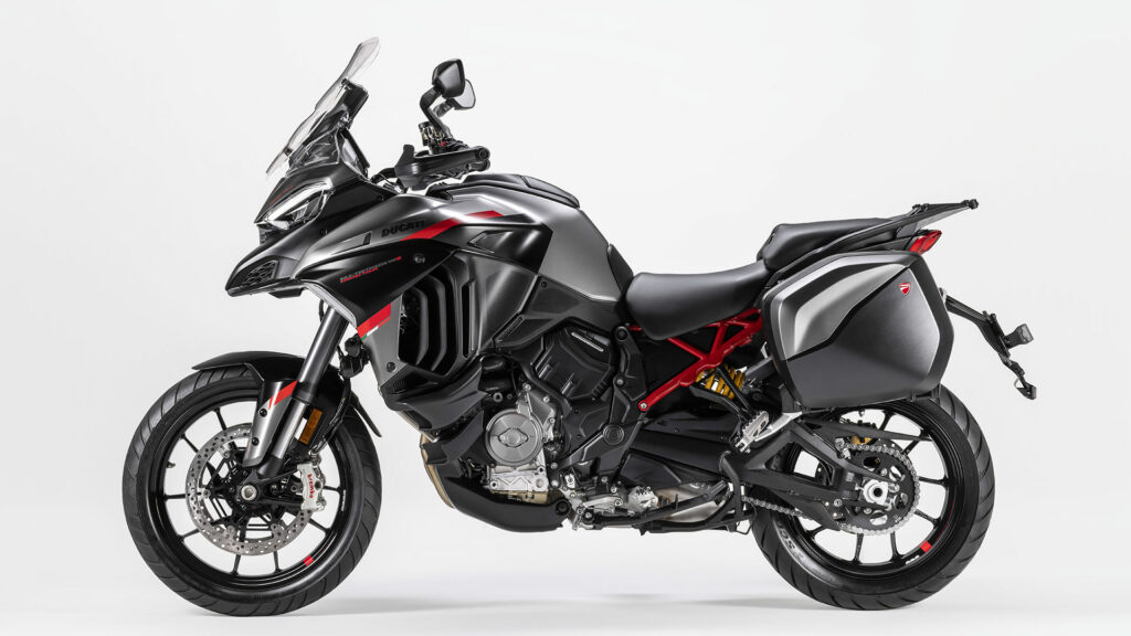 ducati-multistrada-v4-s-grand-tour-19