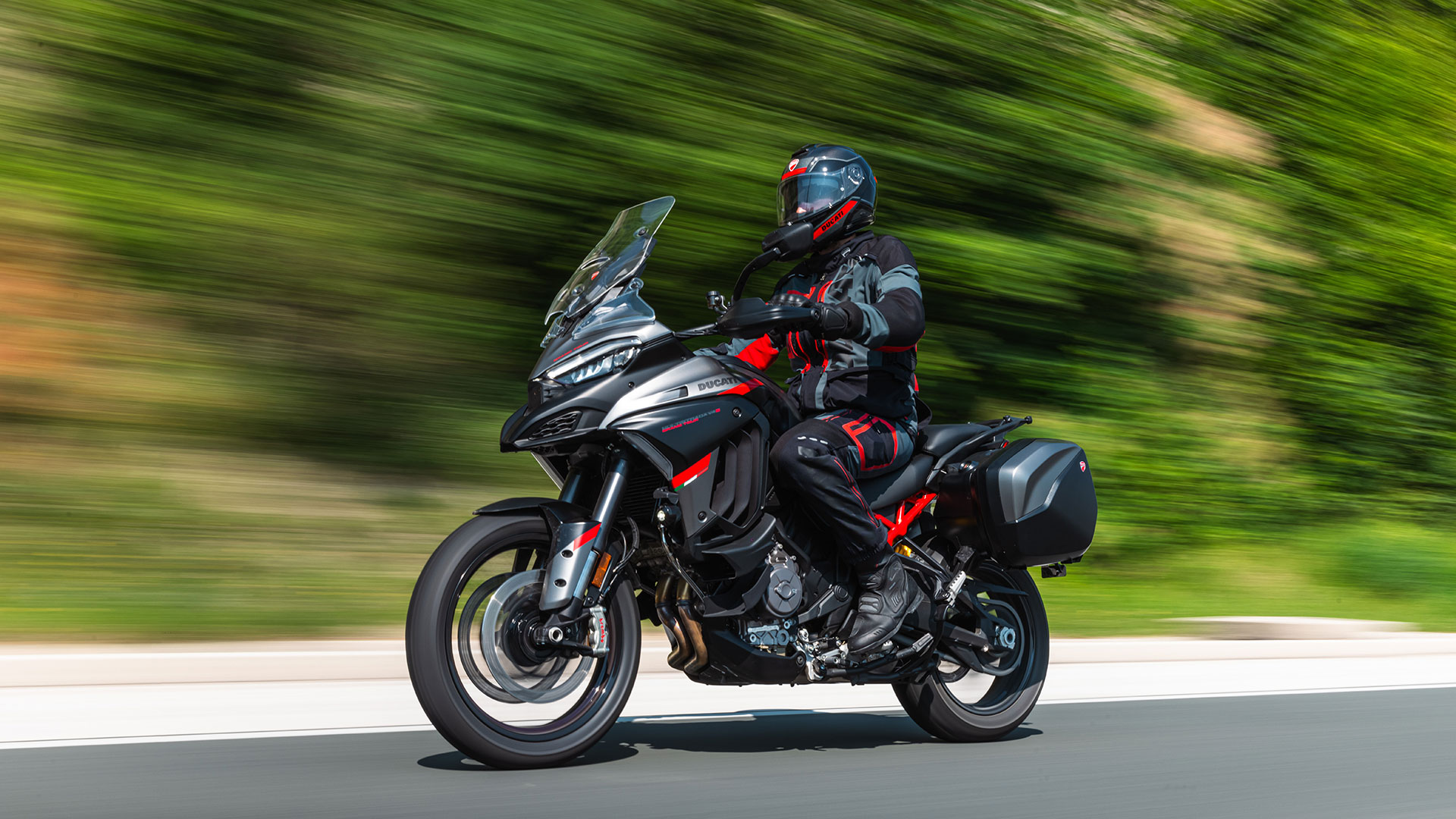 Ducati Multistrada V4 S Grand Tour: su variante más completa para viajar