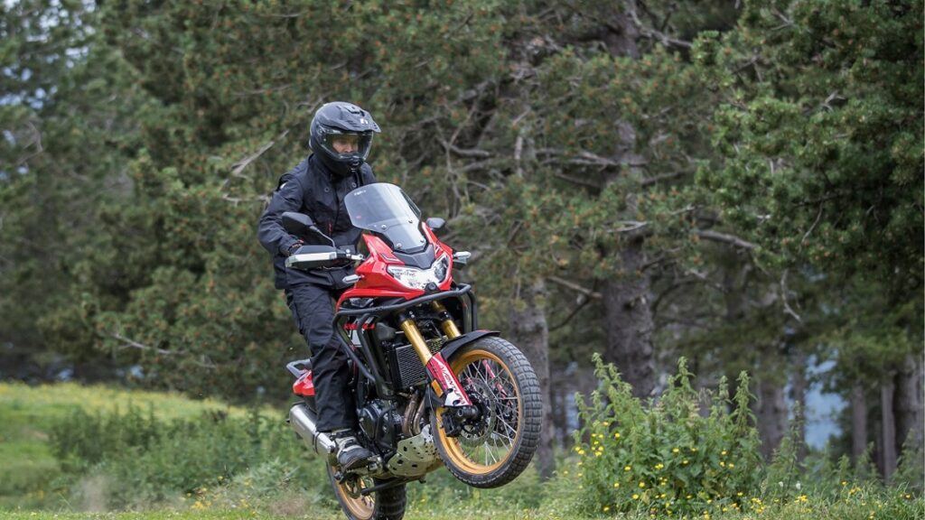 Las motos trail "españolas" que puedes comprar ahora para el carnet A2 13 img 6641199a29505f06e1422e9b3e21cf06