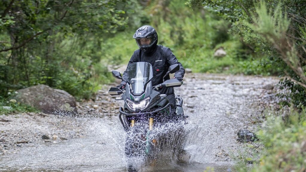 Las motos trail "españolas" que puedes comprar ahora para el carnet A2 11 img a9295b213a5f78a6013f0e521556ed49