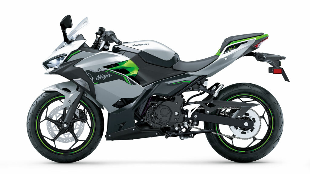 Kawasaki Ninja E 1 verde, negro y blanco