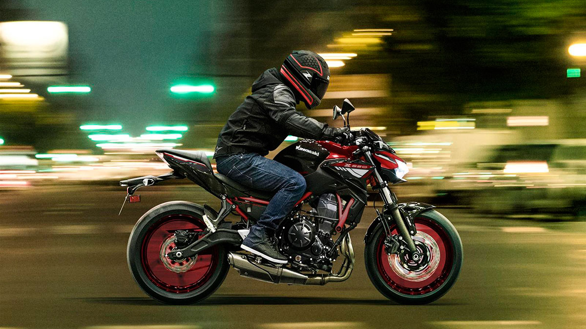 La Kawasaki Z 650 se presenta con hasta más de 1.500 euros de ahorro en versiones 2023