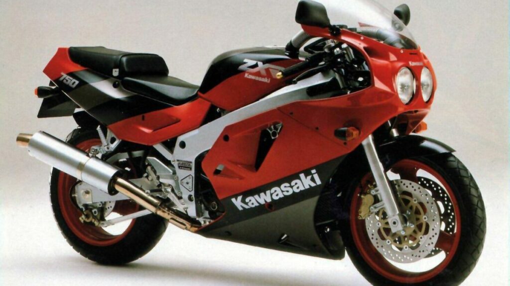 Kawasaki cumple 70 años: esta ha sido su evolución como marca mundial y el desarrollo en España (II) 10 kawasaki zxr750 primera serie 1