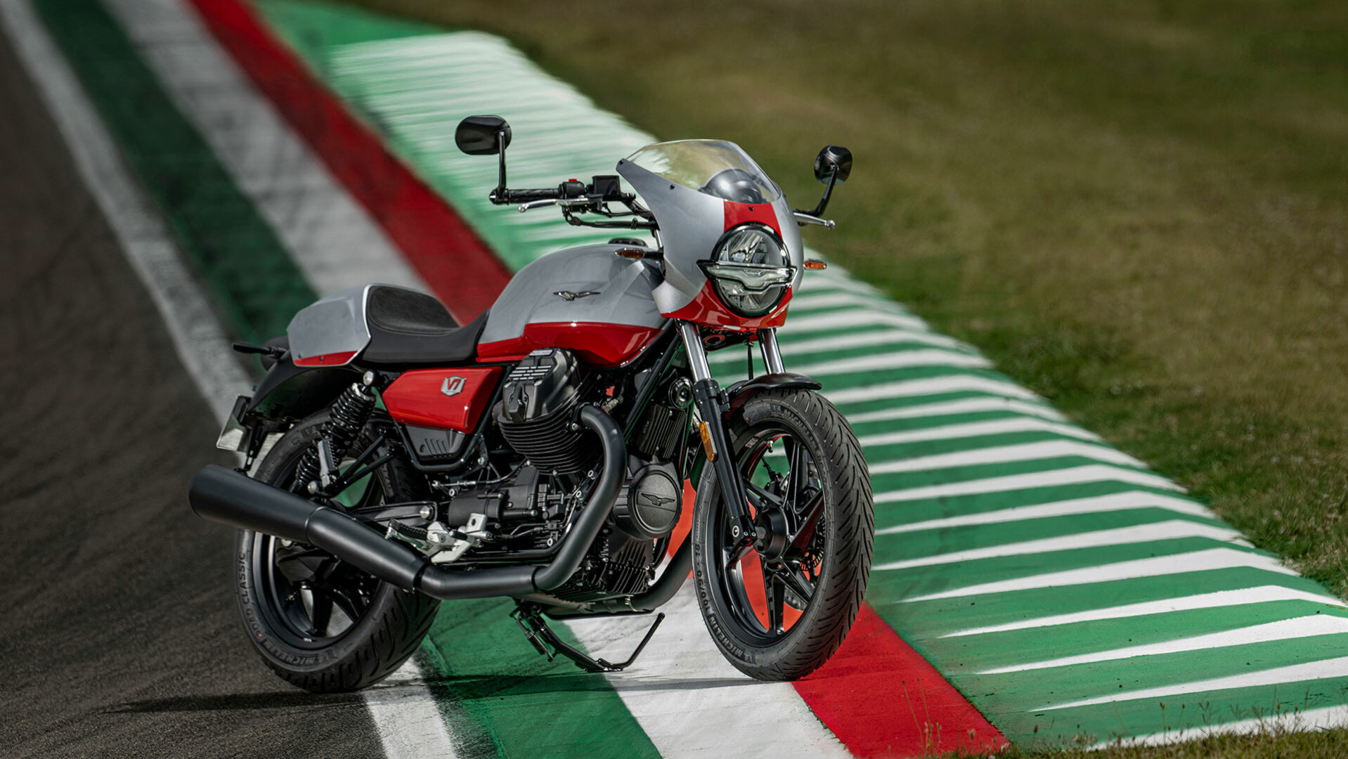 Fotos de la Moto Guzzi V7 Stone Corsa