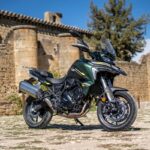BENELLI TRK 702 estaticas detalles 16