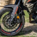 BENELLI TRK 702 estaticas detalles 17