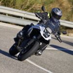 BMW R 1300 GS 2024 accion 16