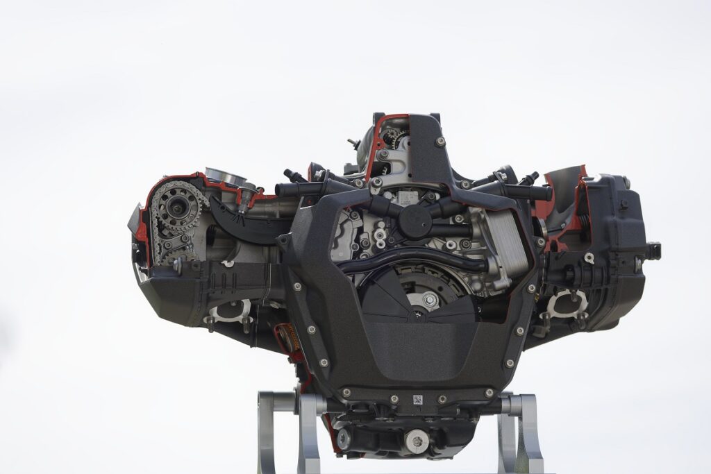 BMW R 1300 GS 2024 motor suspension 1 1