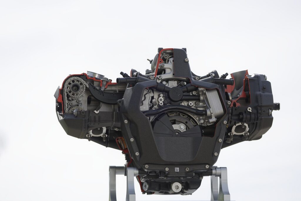 Así es y así va la mejor BMW R-GS jamás construida 12 BMW R 1300 GS 2024 motor suspension 1 1