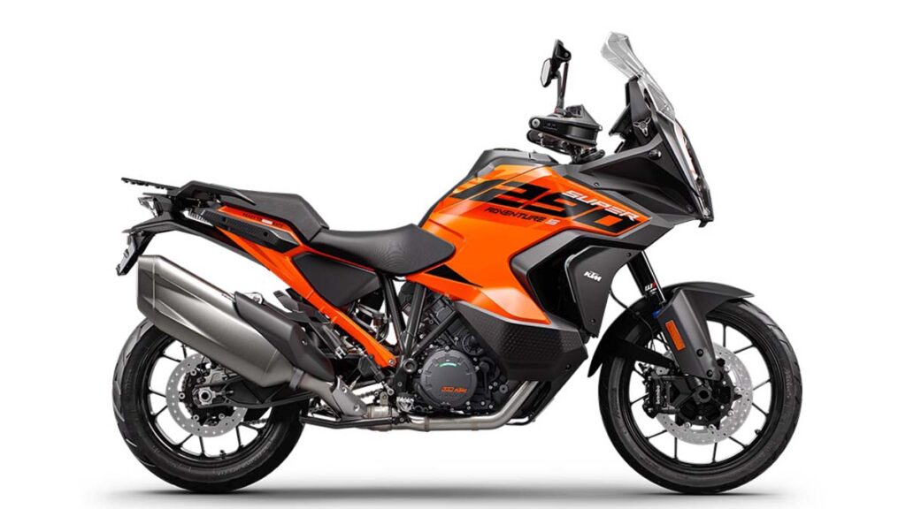 Este es el precio de la BMW R 1300 GS y todas las trail rivales 14 KTM 1290 Super Adventure S 2023