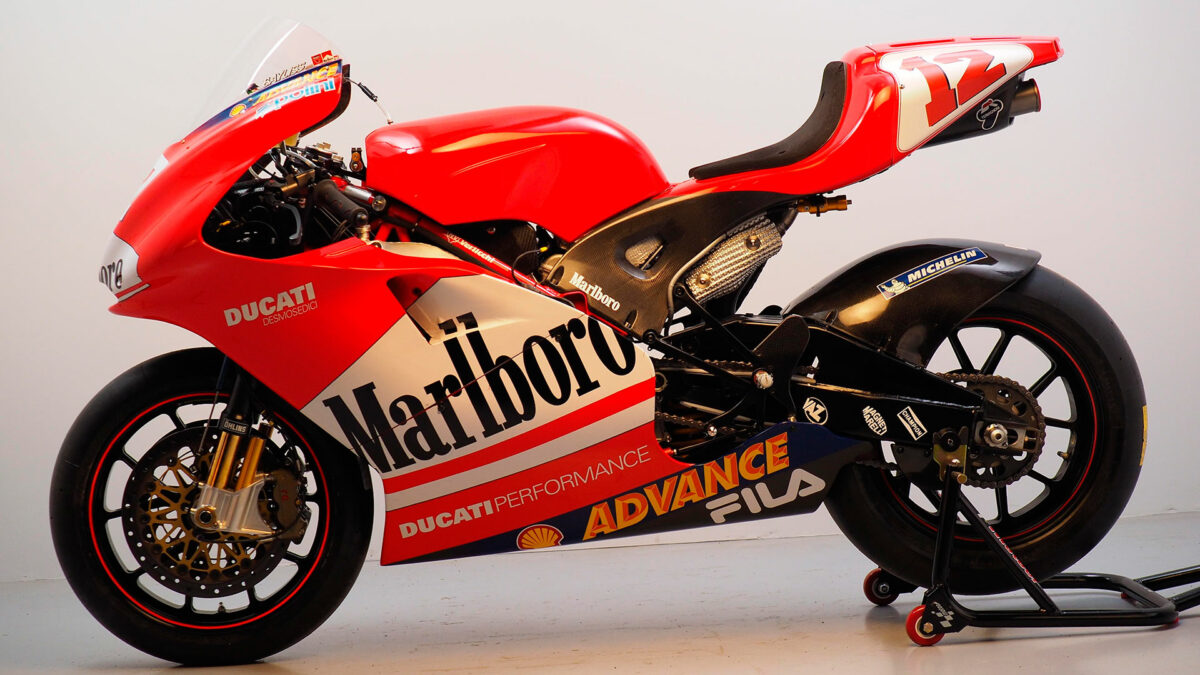 Ver para creer: esta Ducati Desmosedici GP3 de Troy Bayliss está a la venta… aunque no es precisamente barata