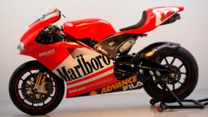 Fotos de la Ducati Desmosedici GP3 Troy Bayliss