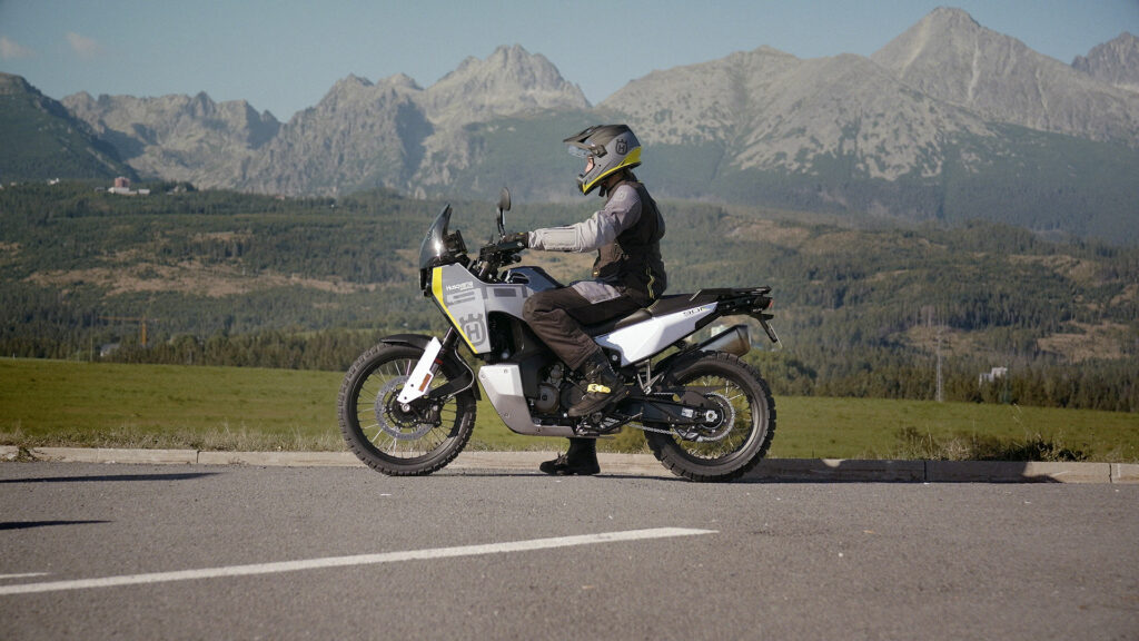 Fotos de la Husqvarna Norden 901 2024 1 husqvarna-norden-901-2024