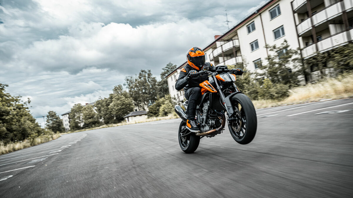 ktm-790-duke-2024