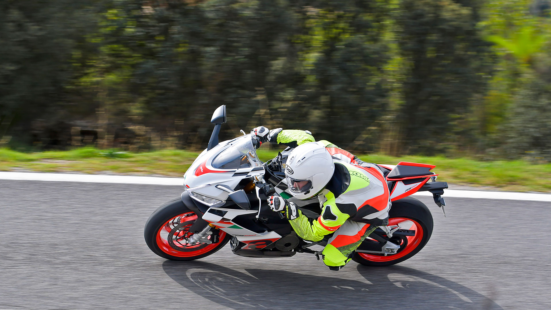 La gama Aprilia 660 se beneficia de descuentos de hasta 1.000 euros en octubre